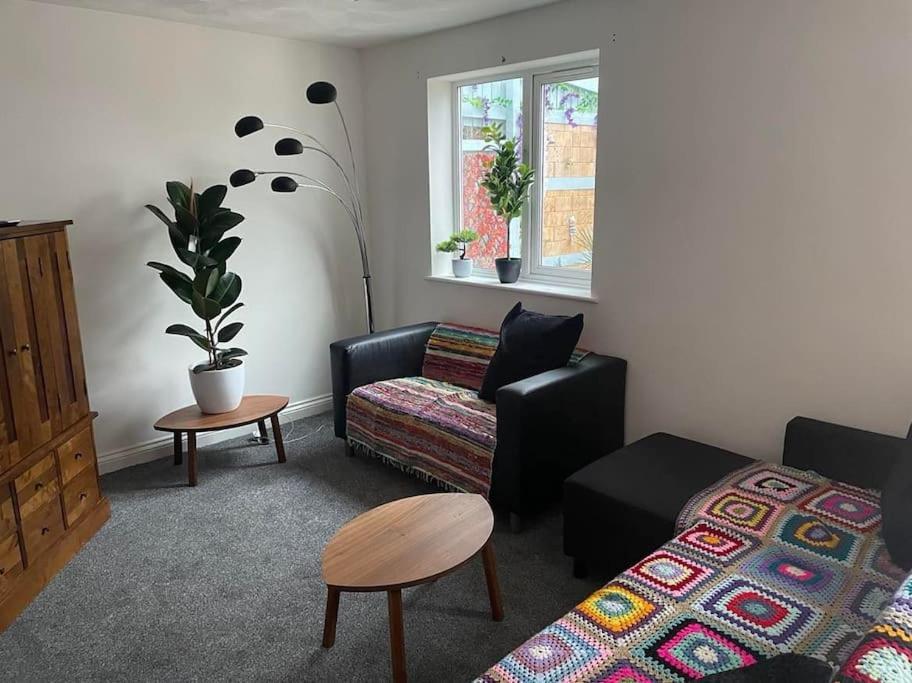Cosy Bungalow In A Handy Location Market Harborough Extérieur photo
